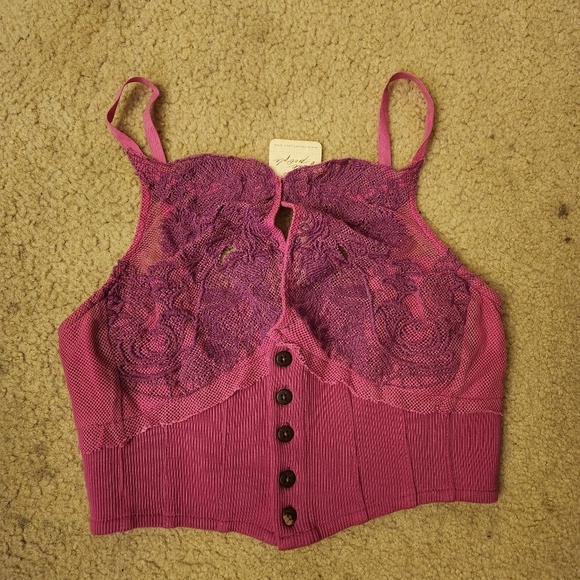 Free People Have My Heart Raspberry Sherbert Lace Distressed Crop Top XS - Picture 3 of 7